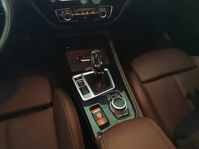 BMW BMW 1 Series 2023 120i M Sport Shadow Edition — Фото автомобиля 13
