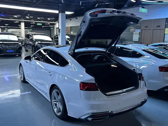 Audi Audi A5 (Import) 2023 Sportback 40 TFSI Fashion Dynamic — Фото автомобиля 8