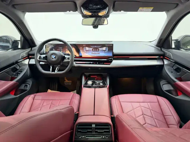 BMW BMW 5 Series 2024 525Li M Sport Package — Фото автомобиля 13