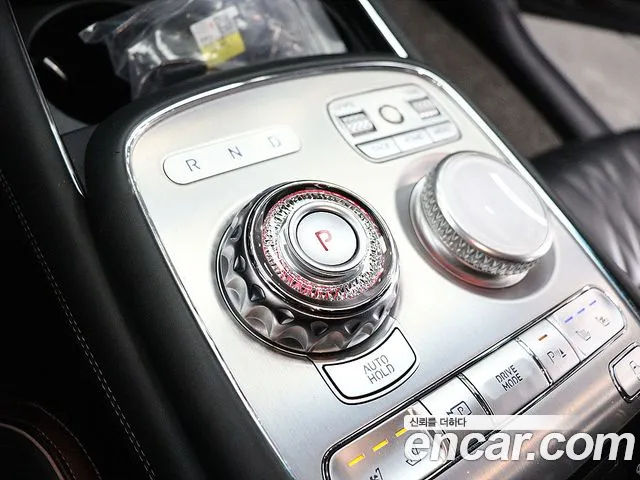 Genesis G90 Бензин 3.5 турбо AWD — Фото автомобиля 9