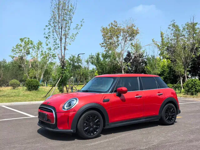 Фотография автомобиля — MINI Hatch