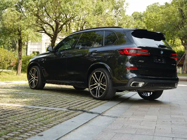 BMW X5 — Фото автомобиля 6