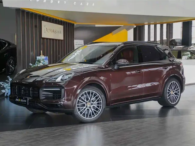 Фотография автомобиля — Porsche Cayenne