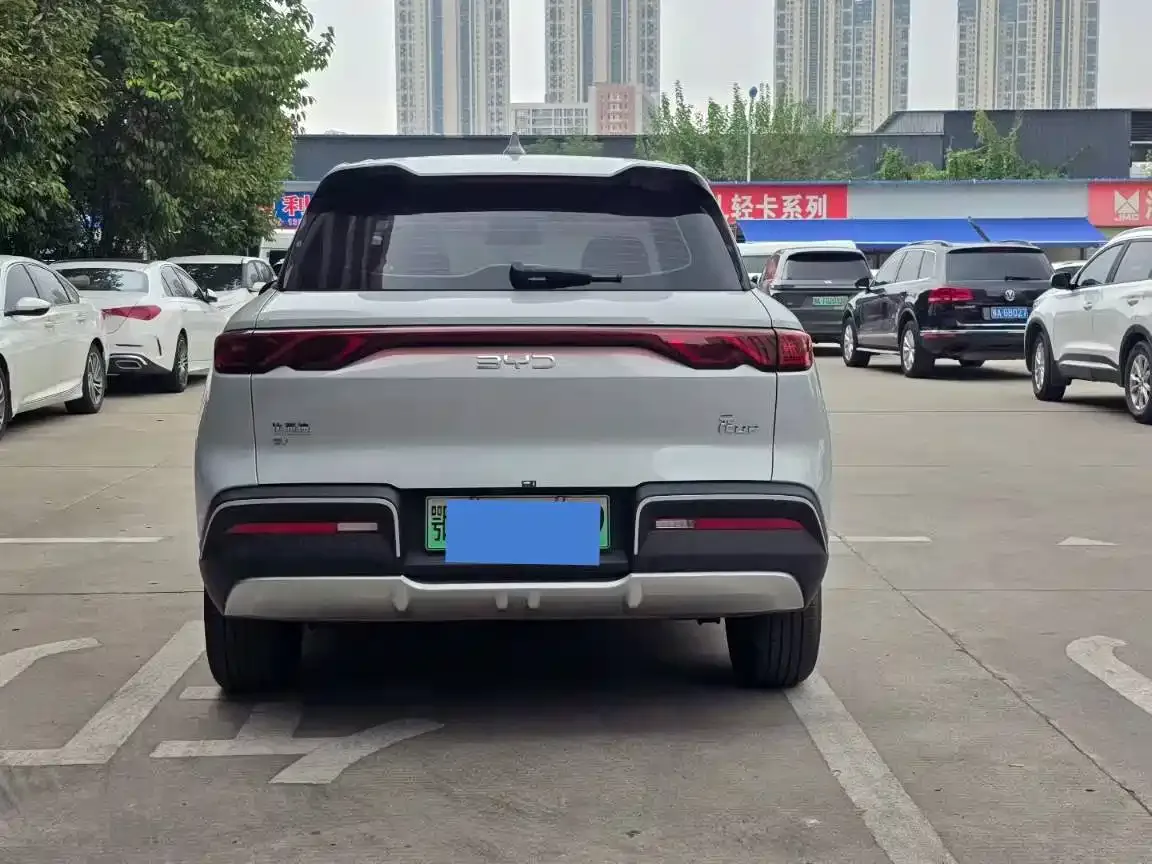 BYD Yuan UP 2024 401KM Leading Edition — Фото автомобиля 8