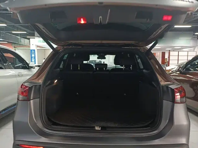 Mercedes-Benz EQA — Фото автомобиля 18