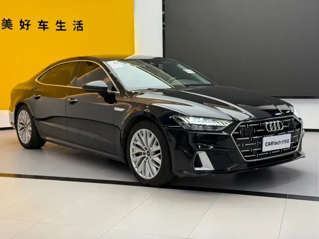 Audi A7L — Фото автомобиля 3