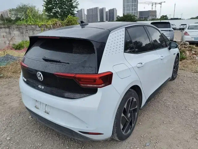Volkswagen Volkswagen ID.3 2023 Pure Smart Edition — Фото автомобиля 6