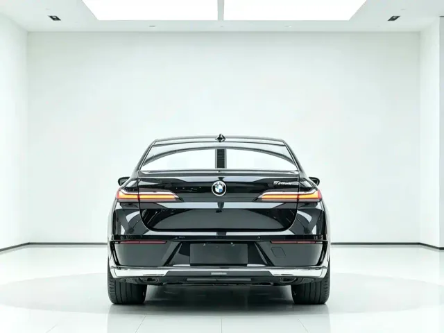 BMW 7 Series — Фото автомобиля 4