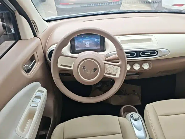 Wuling Hongguang Mini EV — Фото автомобиля 10