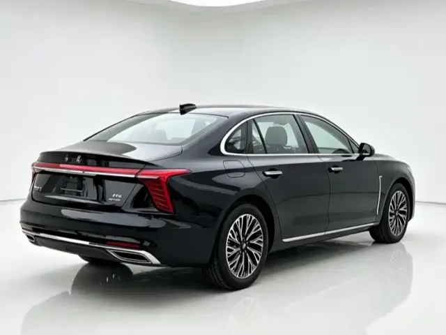 Hongqi H5 — Фото автомобиля 7
