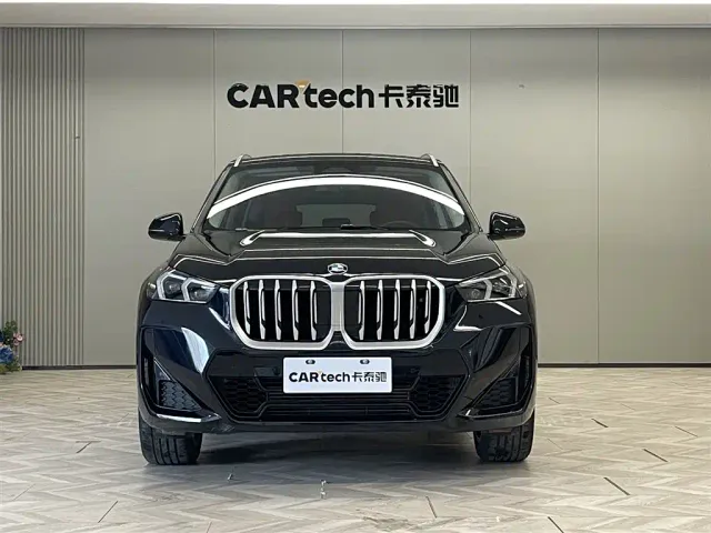 BMW X1 — Фото автомобиля 3