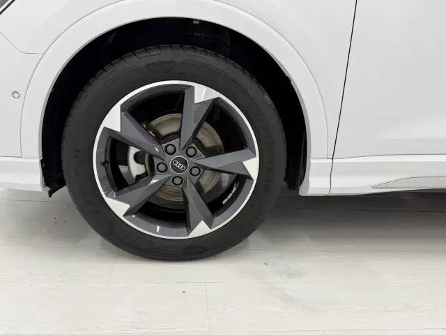 Audi Q3 — Фото автомобиля 22