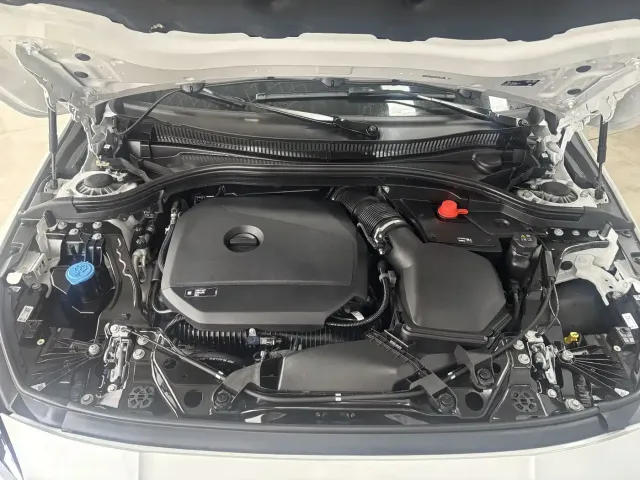 BMW BMW 2 Series 2025 225L M Sport Package — Фото автомобиля 30