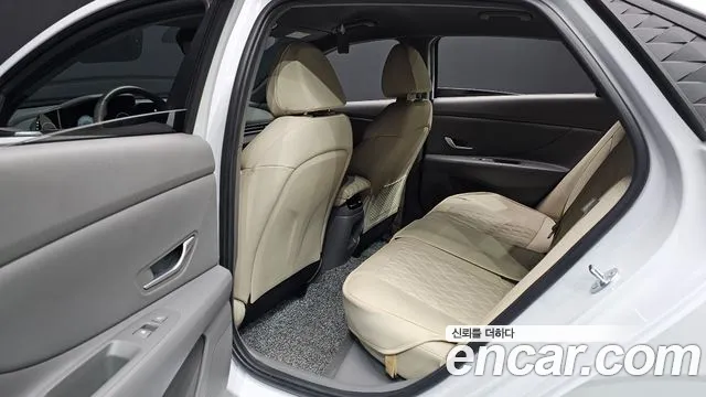 Hyundai Avante CN7 — Фото автомобиля 17