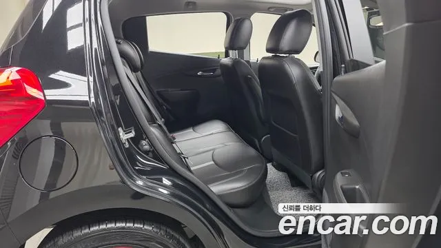 Chevrolet Spark — Фото автомобиля 10