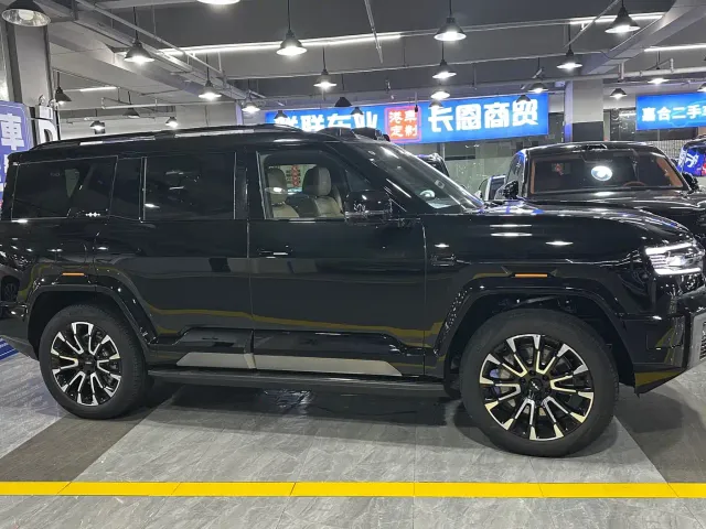 BYD FangChengBao Leopard 8 — Фото автомобиля 4