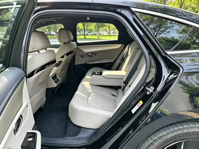 BYD Han — Фото автомобиля 9
