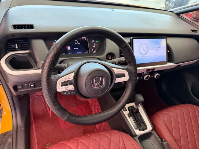 Honda Fit — Фото автомобиля 6