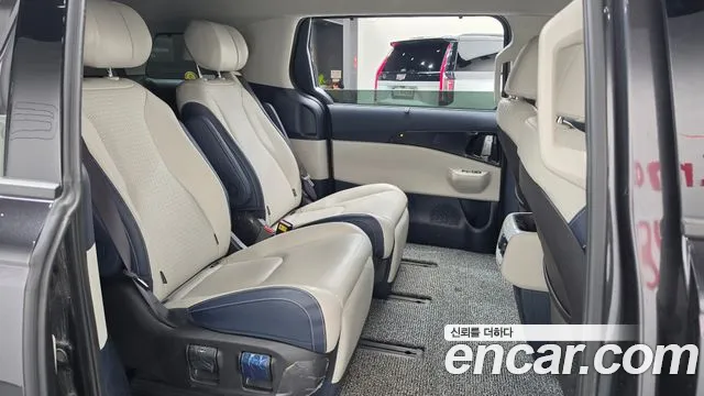 Kia Carnival 4th Gen — Фото автомобиля 17