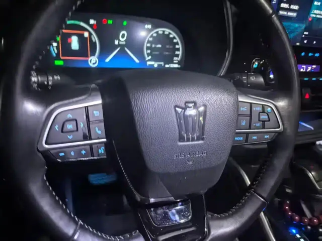 Toyota Crown Kluger — Фото автомобиля 3