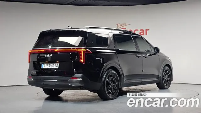 Фотография автомобиля — Kia Carnival Generation 4