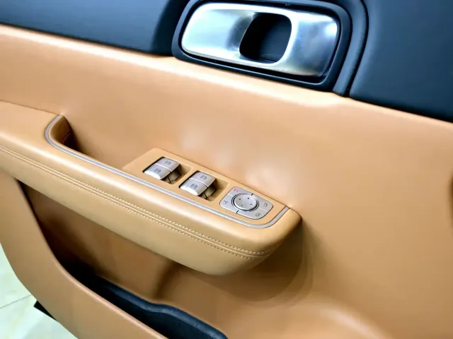 Li Auto Li ONE 2021 Extended Range 6-Seater — Фото автомобиля 19
