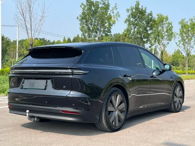 Li Auto i6 — Фото автомобиля 23