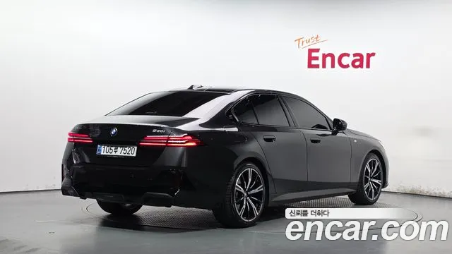 BMW 5 Series G60 — Фото автомобиля 2