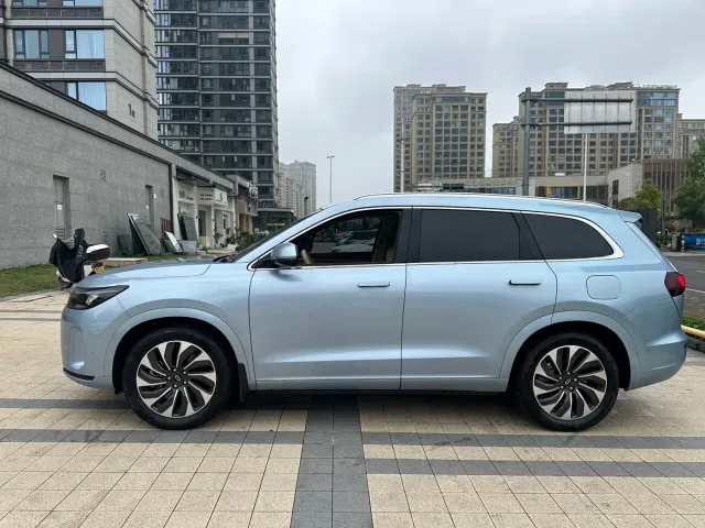 Aito M7 — Фото автомобиля 10