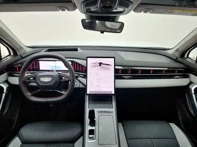 Geely Boyue L — Фото автомобиля 7