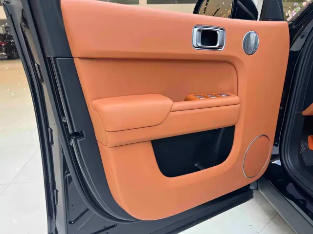 Li Auto L7 — Фото автомобиля 7