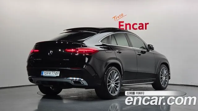 Mercedes-Benz GLE-Class — Фото автомобиля 2