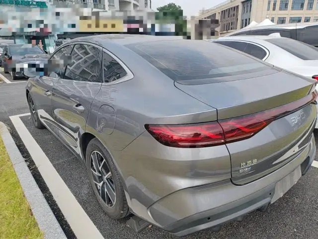 BYD Qin L — Фото автомобиля 4