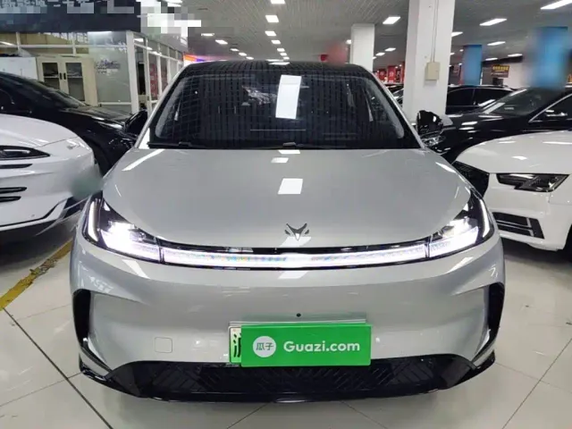 Arcfox T1 — Фото автомобиля 2