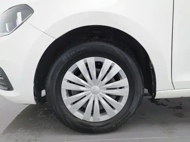 Volkswagen Santana — Фото автомобиля 17
