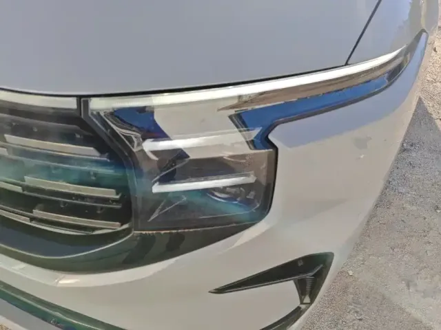 Ford Edge 2023 Edge L 2.0T EcoBoost 4WD 7-Seater Ultimate — Фото автомобиля 5