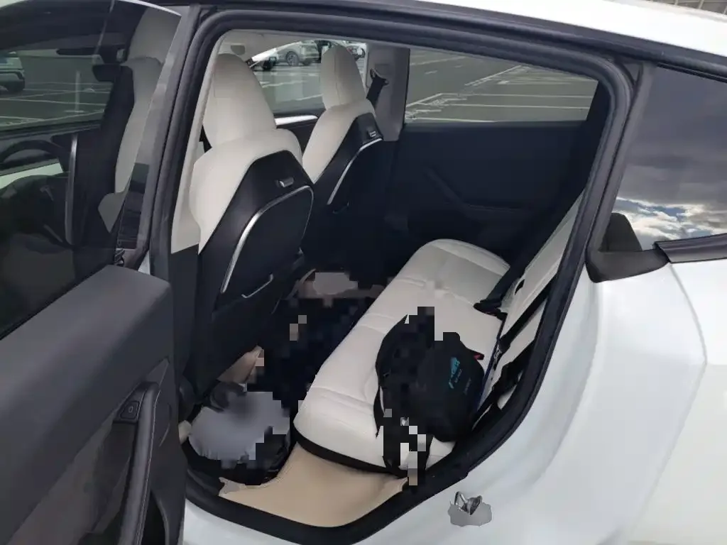 Tesla Model Y 2022 Facelift Rear-Wheel Drive Version — Фото автомобиля 14