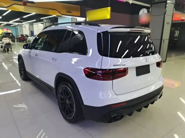 Mercedes-Benz GLB AMG — Фото автомобиля 4
