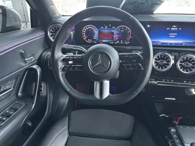 Mercedes-Benz A-Class — Фото автомобиля 19