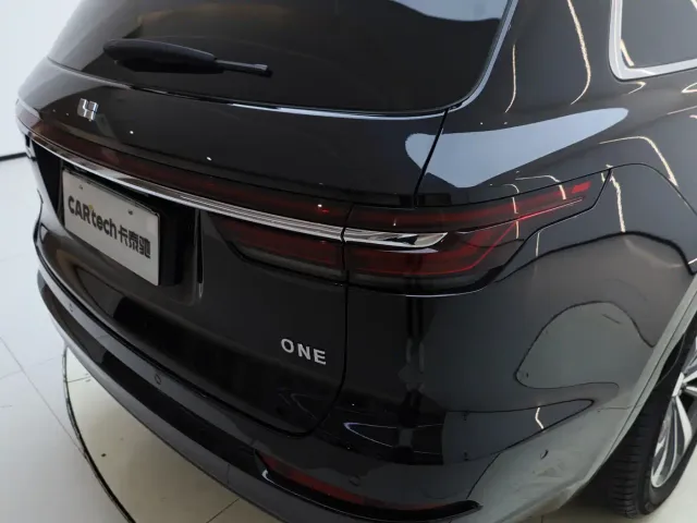 Li Auto ONE — Фото автомобиля 15
