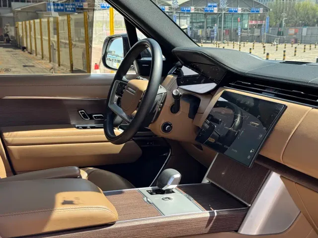 Land Rover Range Rover — Фото автомобиля 20