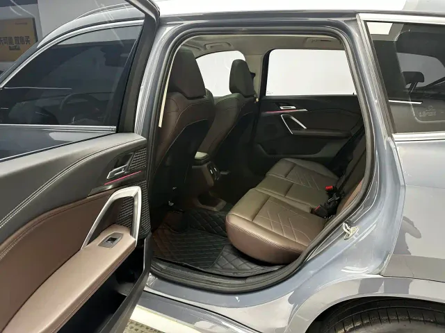 BMW X1 — Фото автомобиля 9