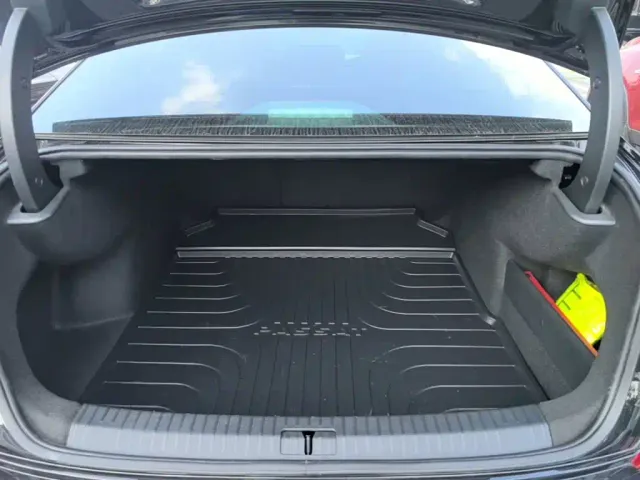 Volkswagen Passat — Фото автомобиля 18