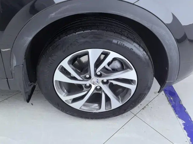 Buick Envision S — Фото автомобиля 6