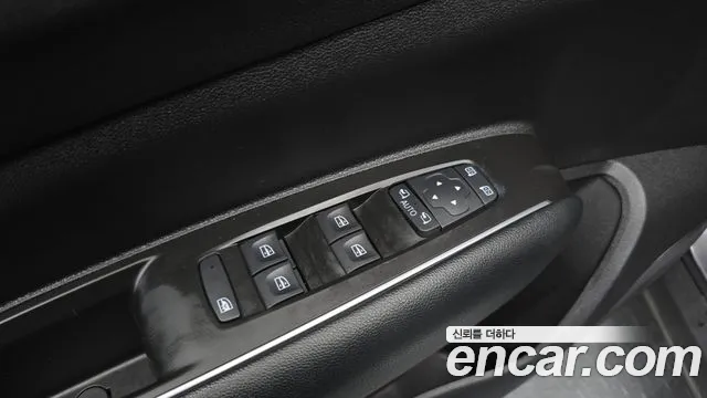 Renault-KoreaSamsung QM6 Новый QM6 2.0 GDe LE Signature 2WD — Фото автомобиля 21