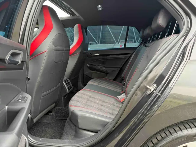 Volkswagen Golf GTI — Фото автомобиля 13