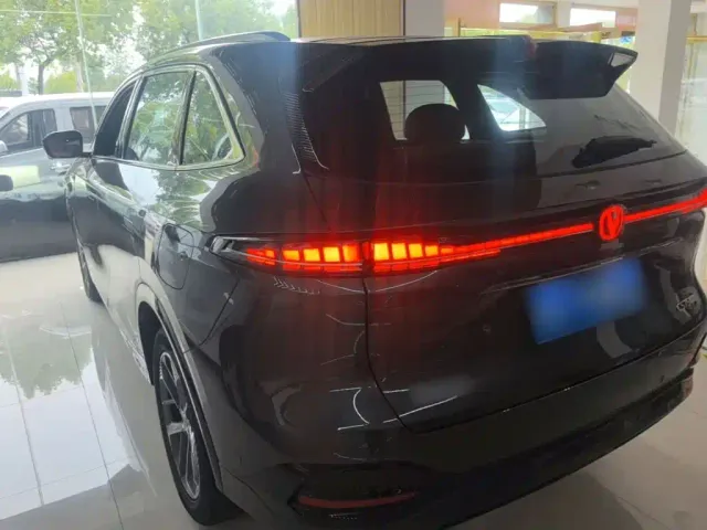 Changan CS75 Plus — Фото автомобиля 4