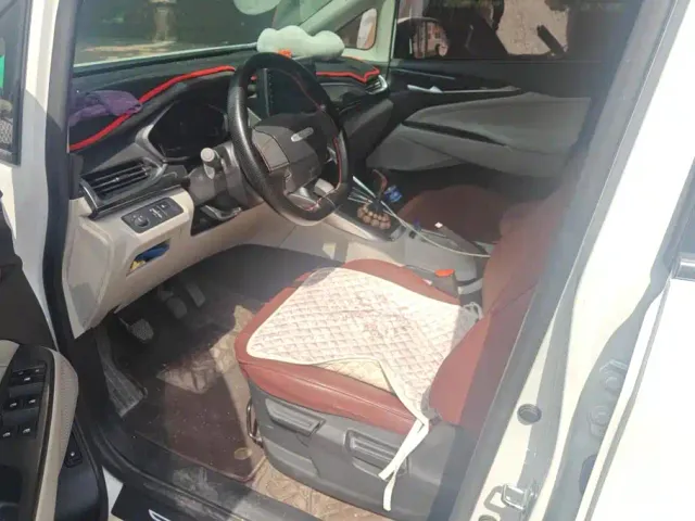Maxus G50 — Фото автомобиля 9