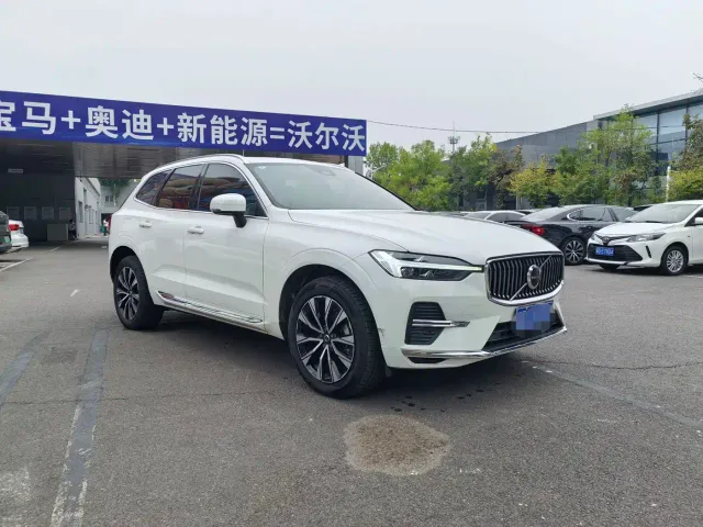 Volvo XC60 — Фото автомобиля 3