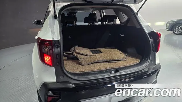 Kia Seltos Новый Seltos Бензин 2.0 2WD — Фото автомобиля 16